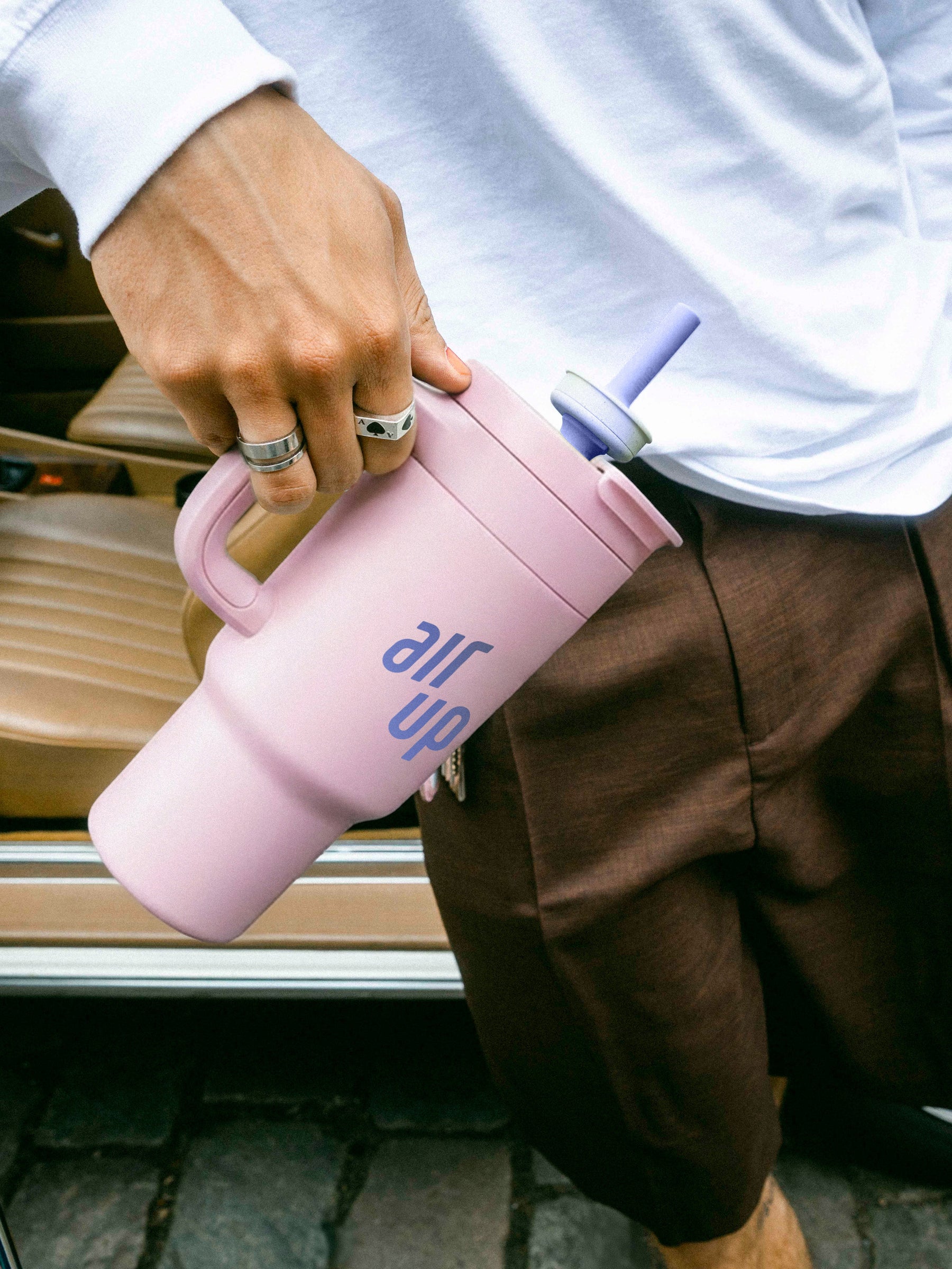 890 ml air up® Tumbler mit Griff Pink Indigo